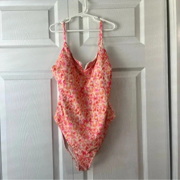 Endless Sun Other - Endless Sun one piece bathing suit size medium